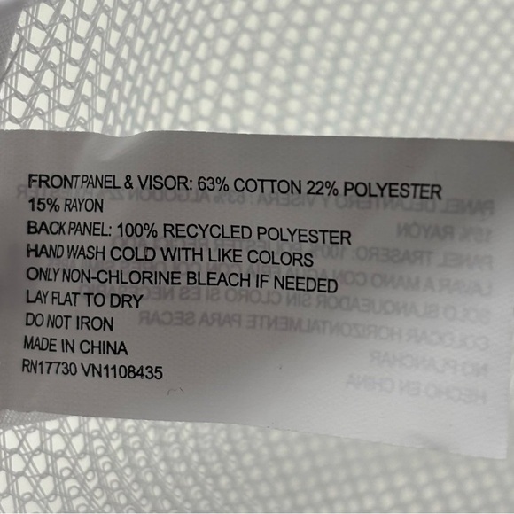 Cat & Jack Dinosaur Denim Baseball Hat
Adjustable Snapback Trucker Mesh Cap
OSFM - Picture 7 of 8